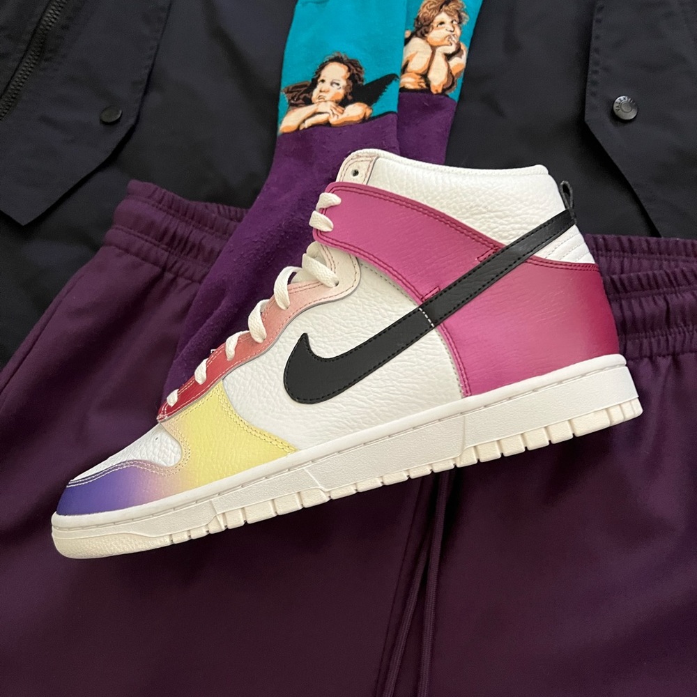 Nike Dunk High Wms12/Mens10.5 Gradient Sky-Line Multicolor Sneakers